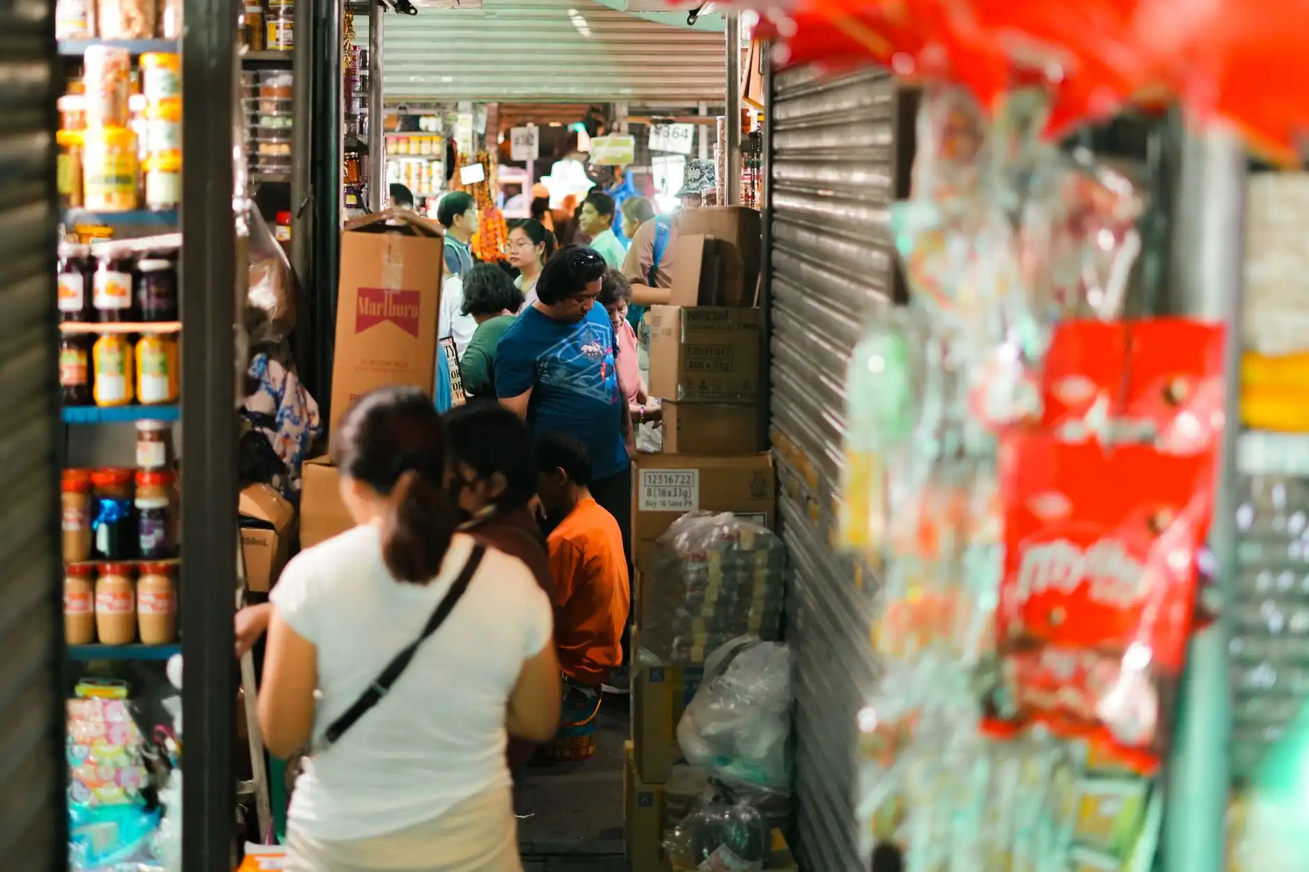 杭州安迪家商贸有限公司窗帘定制产品面料工艺与遮光性能解析