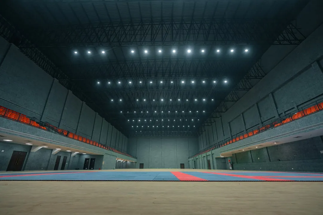 杭州安迪家办公卷帘系统遮光性能对比与选型指南