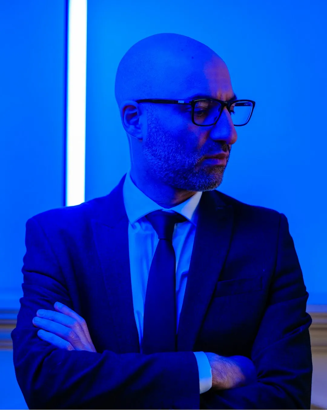 家庭与办公空间窗帘定制中的遮光方案设计与选材指南